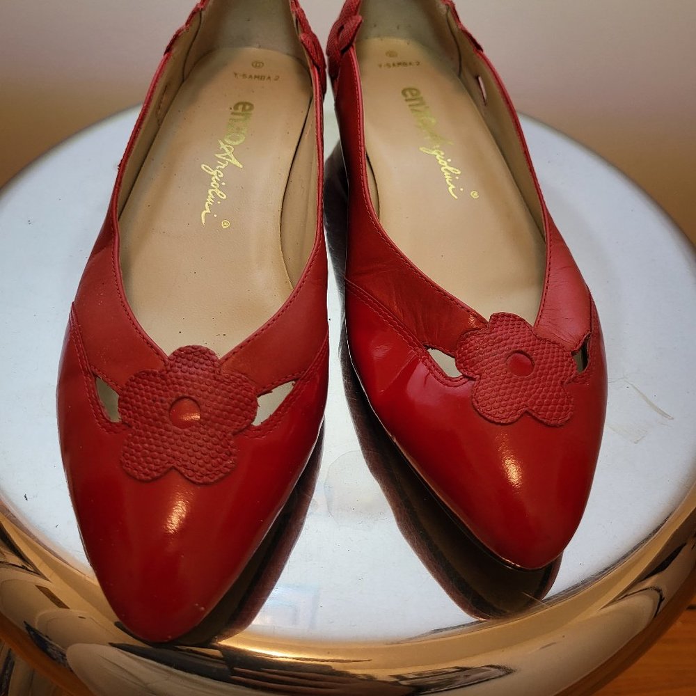 Vintage red flats